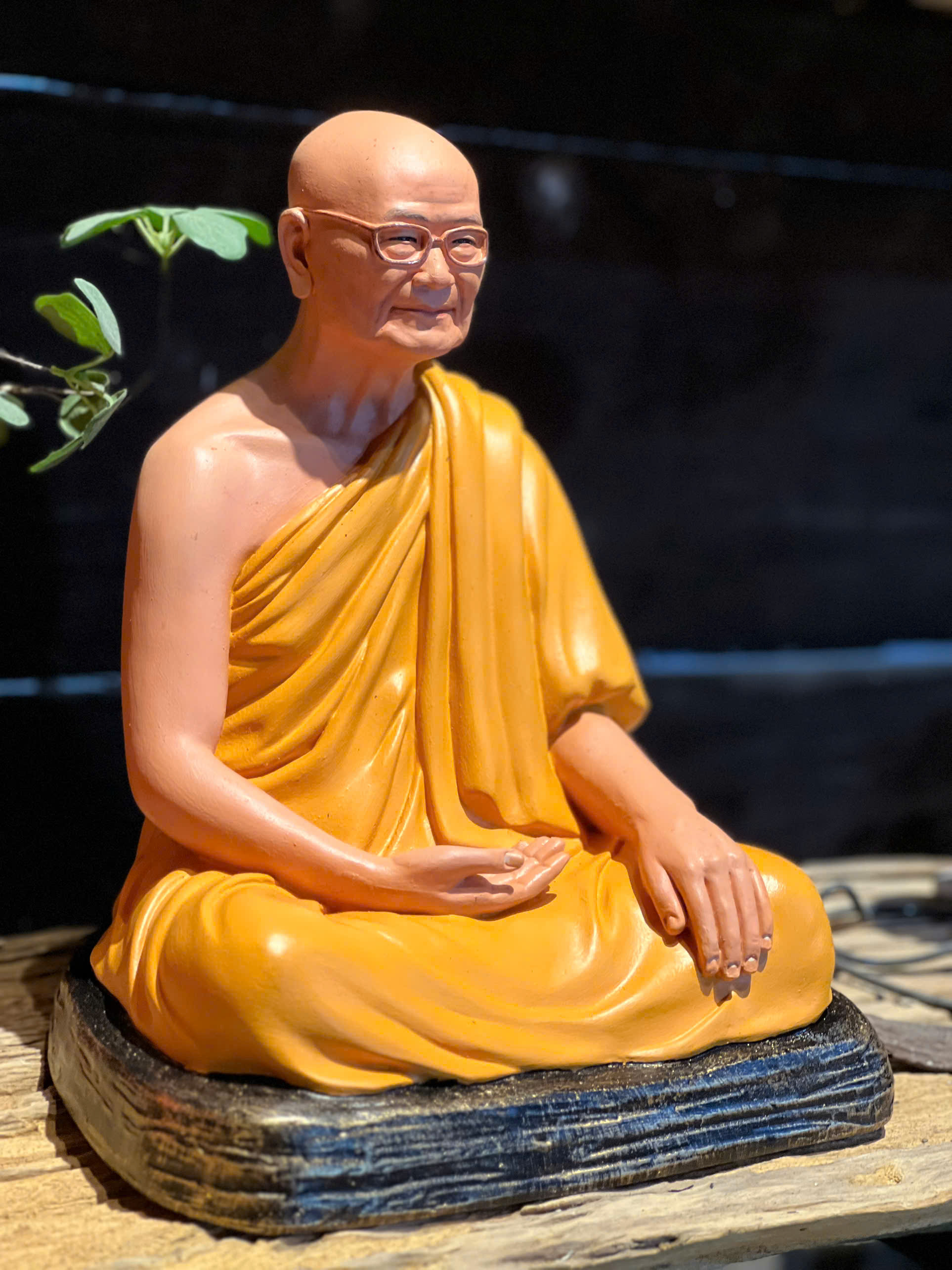 tượng thầy viên minh