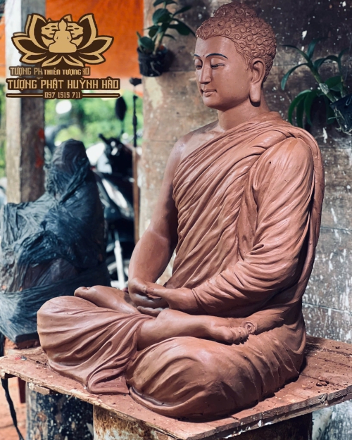 Tượng Phật Bổn Sư Thích Ca ngồi thiền