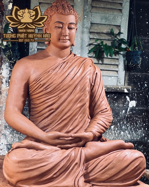 Tượng Phật Bổn Sư Thích Ca ngồi thiền