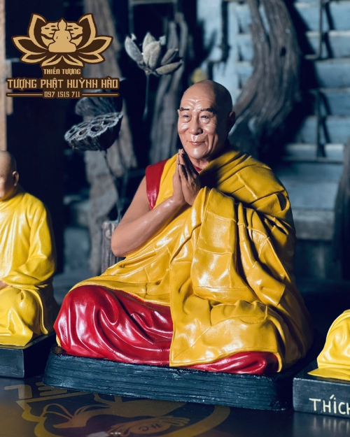Tượng Đức Đạt Lai Lạt Ma